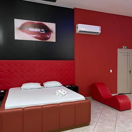 Fetiche Motel Presidente Medici  Exterior photo